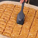 ناهار امروز: طعمی متفاوت از کباب؛ با کباب تابه‌ای مرغ و سس زرشک خانگی آشنا شوید