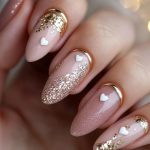 لاک ژل آیس صورتی با دخترونه ترین دیزاین های سال ۲۰۲۵