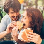 محققان استرالیایی: افراد متأهل بیشتر از مجردها وزن اضافه می‌کنند