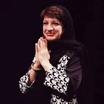 وقتی یک هنرمند پیشکسوت مرزهای مد را جابه‌جا می‌کند: استایل ناهید مسلمی در گردهمایی هنری!