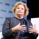 تغییرات مدیریتی در اپل؛ خروج مشاور ارشد حقوقی و معاون سیاست‌گذاری